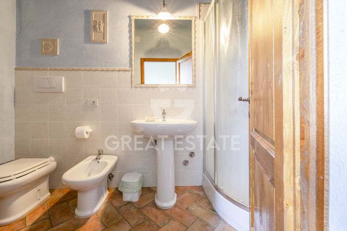 Image No.45-9 Bed Country House for sale