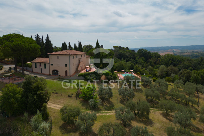 Image No.11-12 Bed Country House for sale