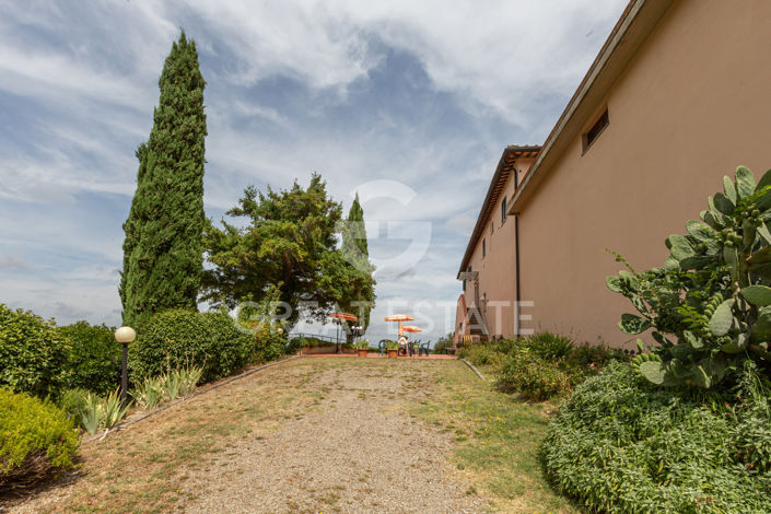 Image No.13-12 Bed Country House for sale