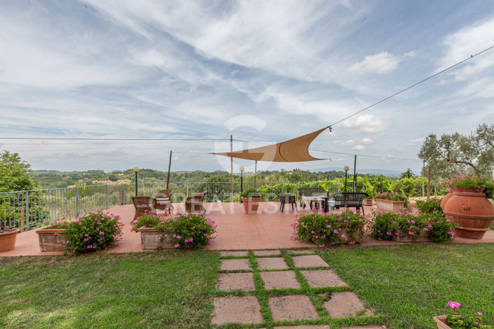 Image No.14-12 Bed Country House for sale