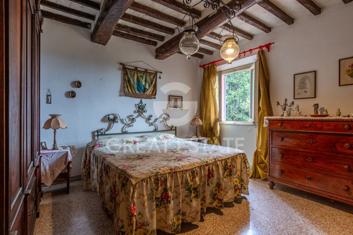 Image No.36-12 Bed Country House for sale