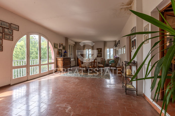 Image No.6-12 Bed Country House for sale