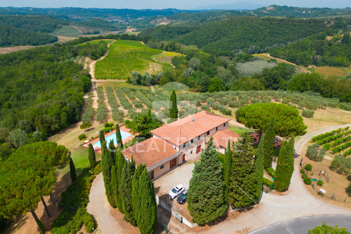 Image No.9-12 Bed Country House for sale