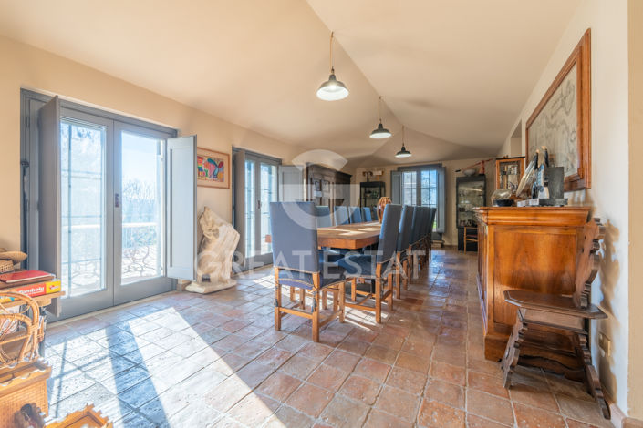 Image No.3-6 Bed Country House for sale