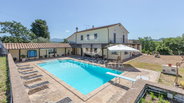 Image No.5-6 Bed Country House for sale