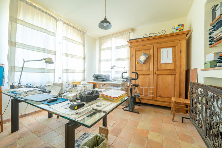 Image No.43-6 Bed Country House for sale