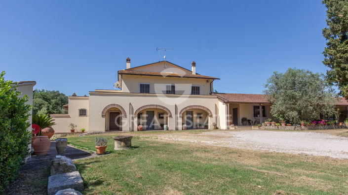 Image No.9-6 Bed Country House for sale