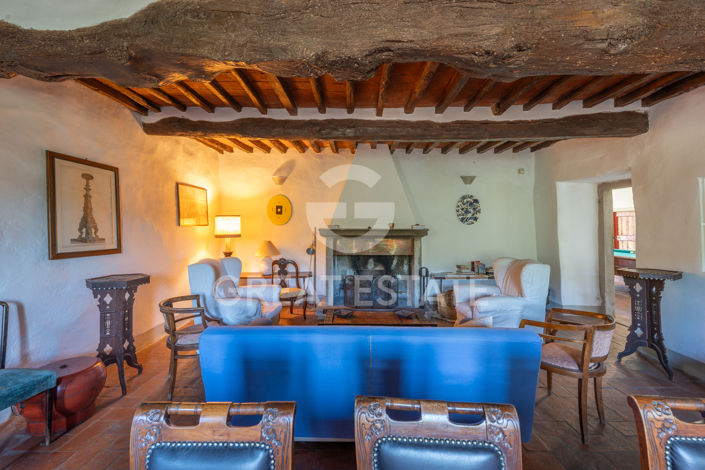 Image No.26-6 Bed Country House for sale