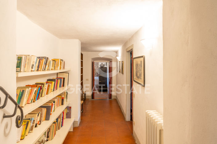 Image No.46-6 Bed Country House for sale