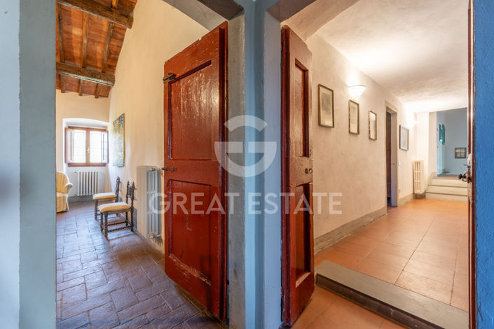 Image No.50-6 Bed Country House for sale