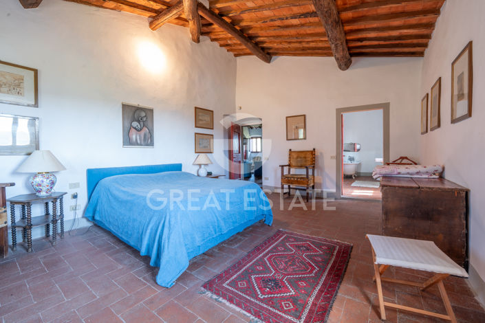 Image No.53-6 Bed Country House for sale