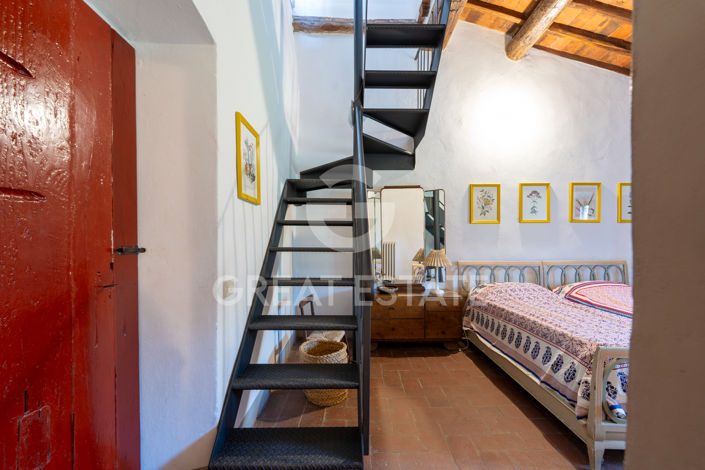 Image No.58-6 Bed Country House for sale