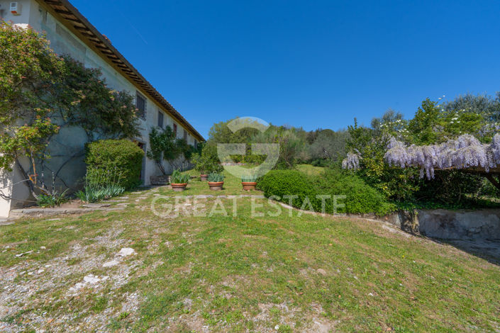 Image No.10-6 Bed Country House for sale