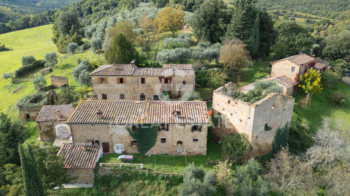 Image No.4-13 Bed Country House for sale