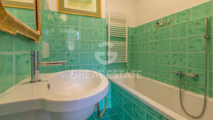 Image No.41-13 Bed Country House for sale