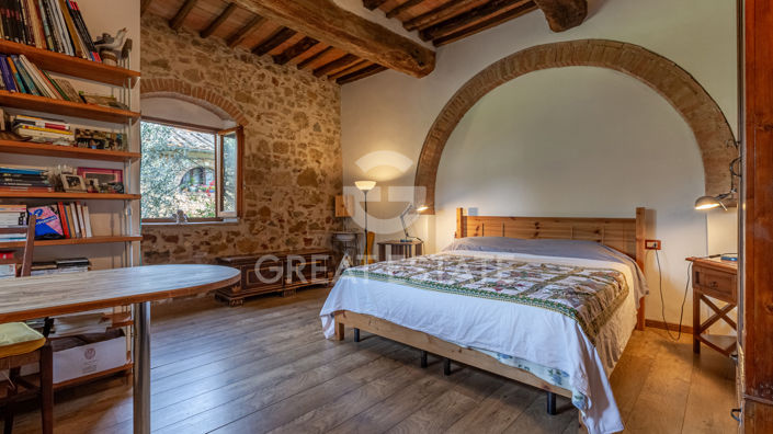 Image No.52-13 Bed Country House for sale