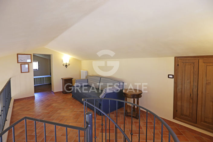 Image No.28-7 Bed Country House for sale