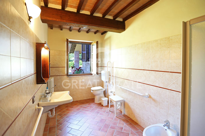 Image No.38-7 Bed Country House for sale