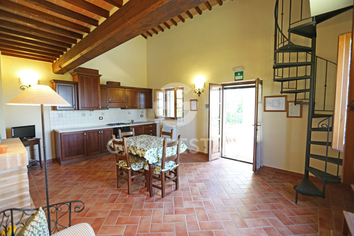 Image No.7-7 Bed Country House for sale