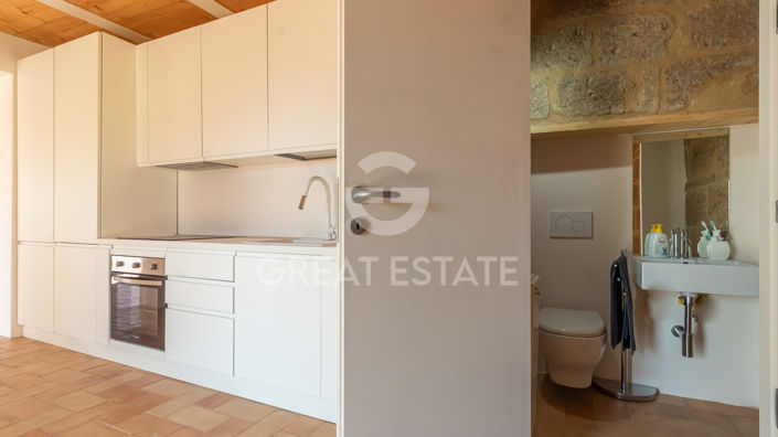 Image No.14-2 Bed Apartment for sale