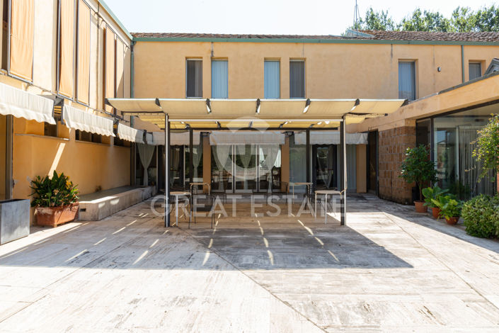 Image No.18-10 Bed Country House for sale