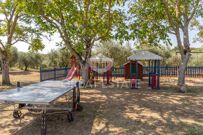 Image No.26-10 Bed Country House for sale