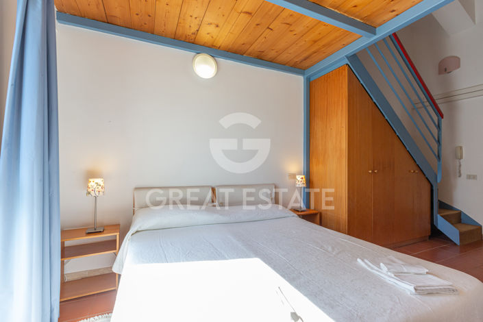 Image No.52-10 Bed Country House for sale