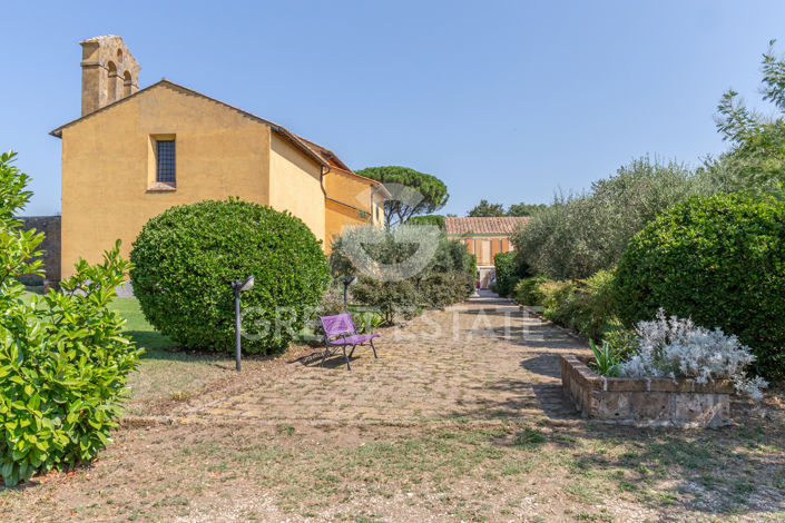 Image No.8-10 Bed Country House for sale