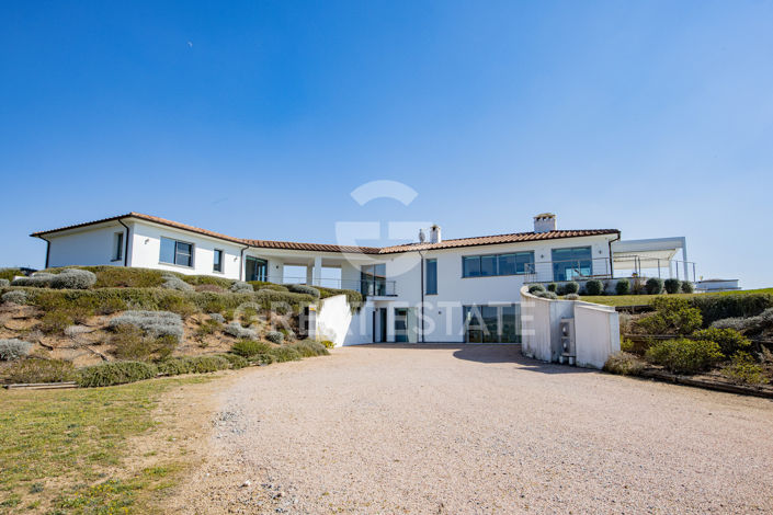 Image No.10-3 Bed Villa for sale