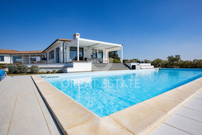 Image No.3-3 Bed Villa for sale