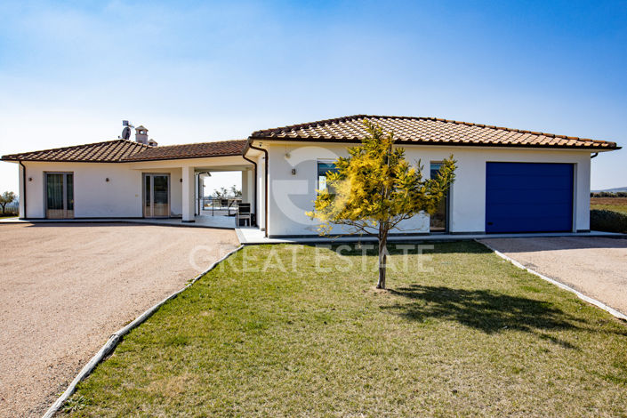 Image No.4-3 Bed Villa for sale