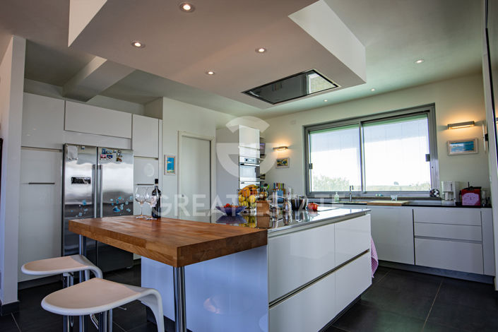 Image No.6-3 Bed Villa for sale