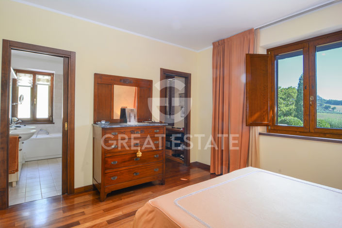 Image No.26-3 Bed Villa for sale