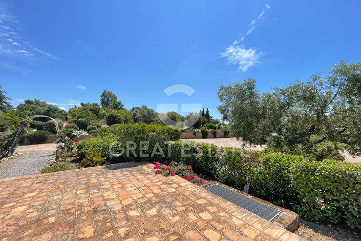 Image No.20-9 Bed Villa for sale