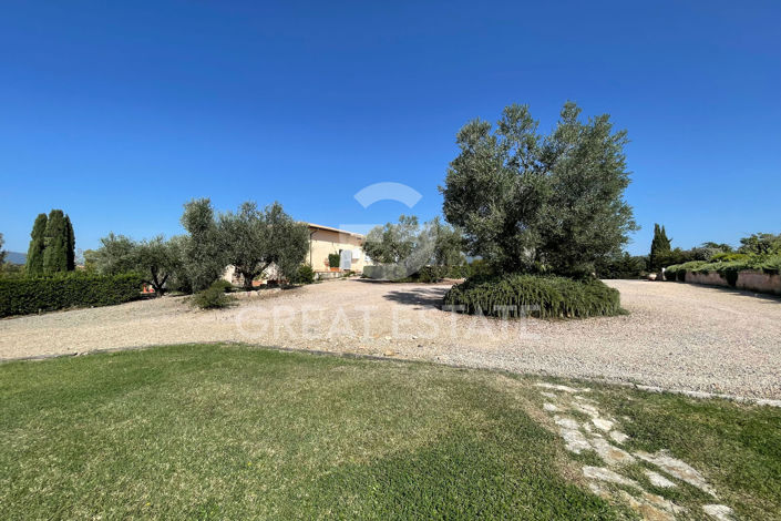 Image No.22-9 Bed Villa for sale