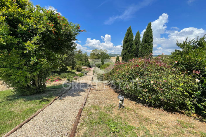 Image No.23-9 Bed Villa for sale