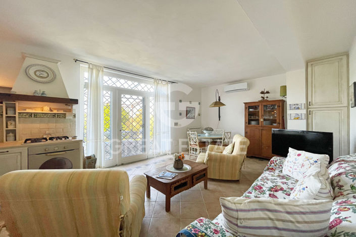 Image No.33-9 Bed Villa for sale