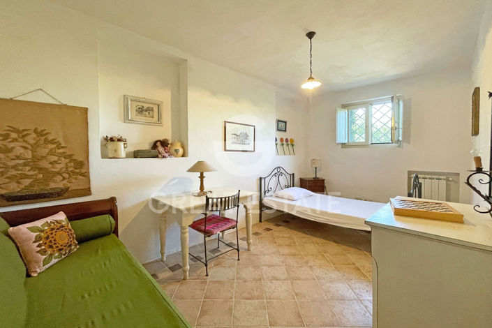 Image No.40-9 Bed Villa for sale