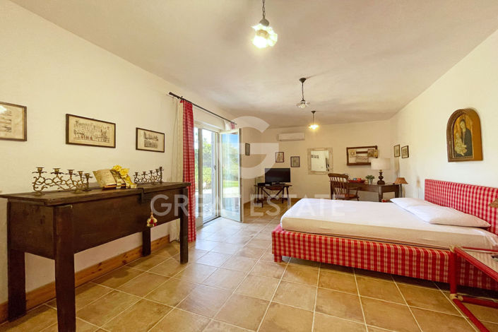 Image No.42-9 Bed Villa for sale