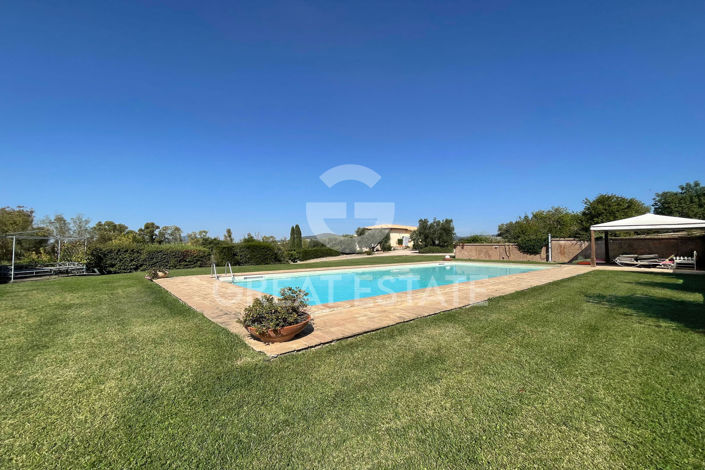 Image No.47-9 Bed Villa for sale