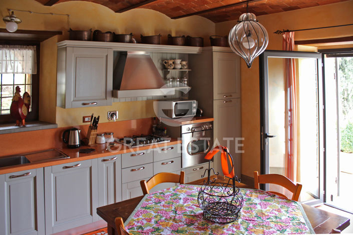 Image No.10-3 Bed Country House for sale