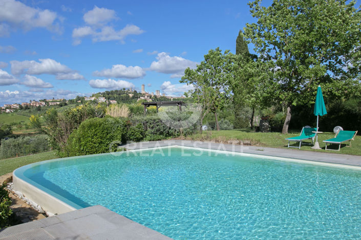 Image No.15-10 Bed Country House for sale