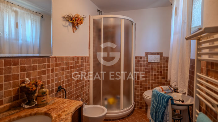 Image No.16-3 Bed Country House for sale