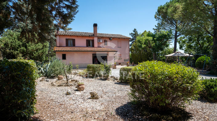 Image No.8-3 Bed Country House for sale