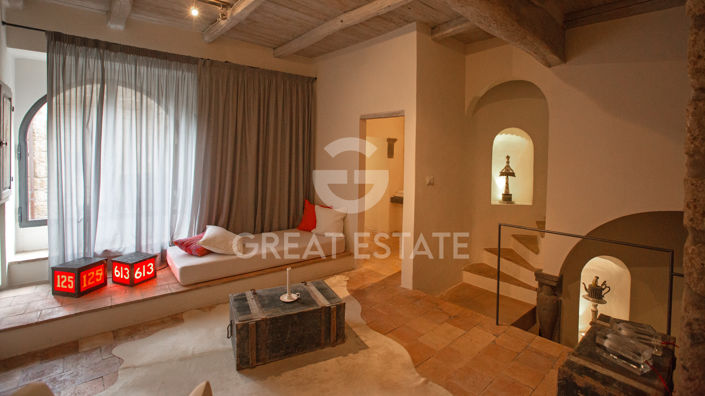 Image No.13-3 Bed Property for sale