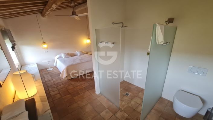 Image No.18-3 Bed Property for sale