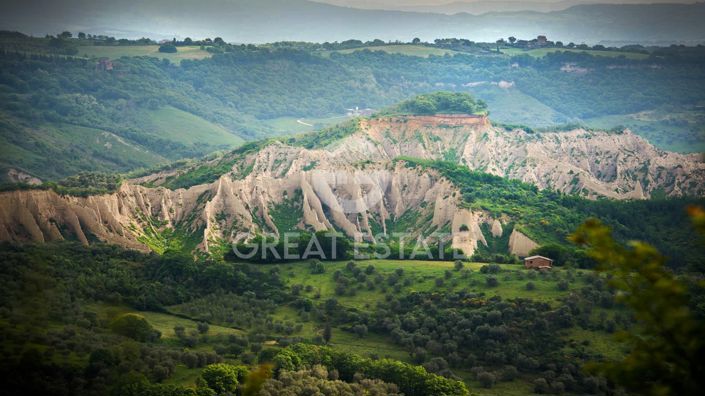 Image No.20-3 Bed Property for sale