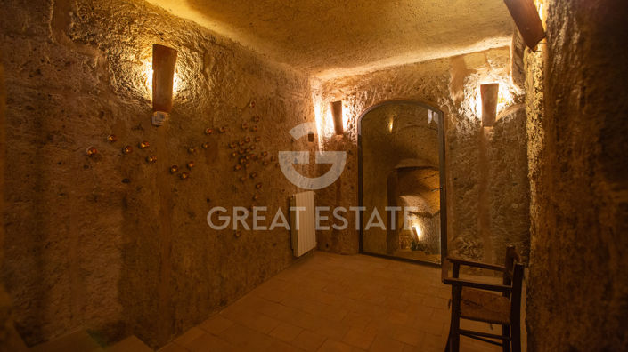 Image No.36-3 Bed Property for sale