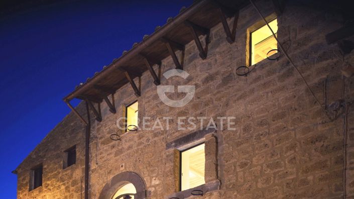 Image No.9-3 Bed Property for sale