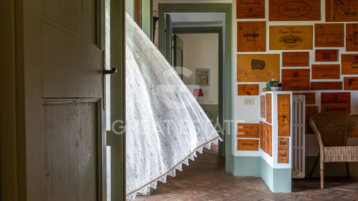 Image No.32-5 Bed Country House for sale